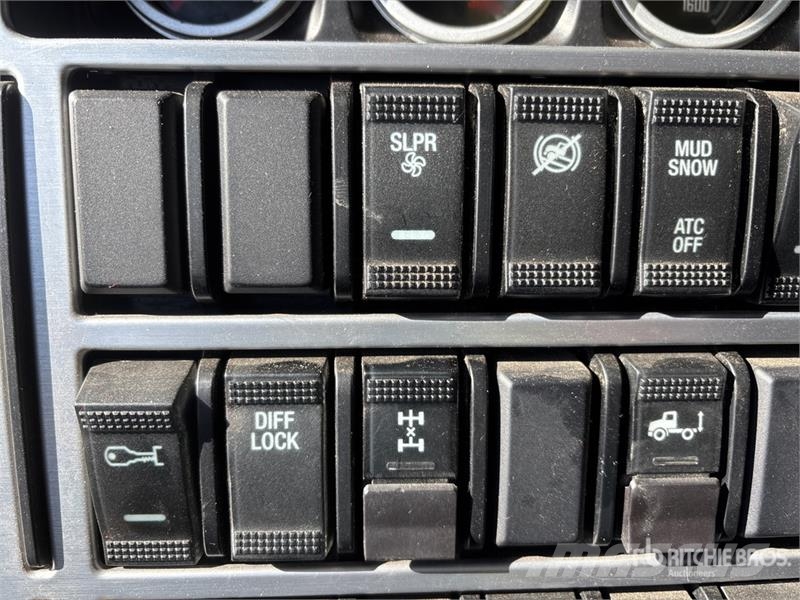 Mack Anthem 6x4 T/A Sleeper Truck Tractor Tractor Units