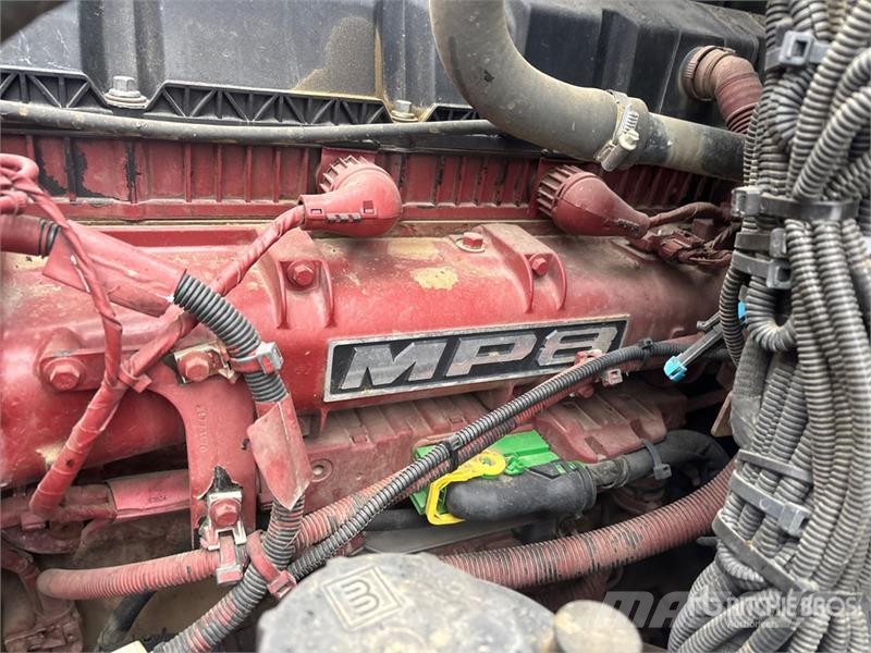 Mack Anthem 6x4 T/A Sleeper Truck Tractor Tractor Units