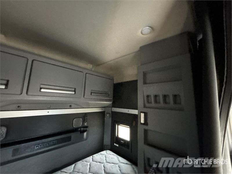 Mack Anthem 6x4 T/A Sleeper Truck Tractor Naudoti vilkikai