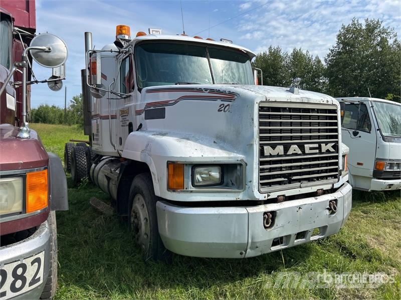 Mack CH613 Naudoti vilkikai