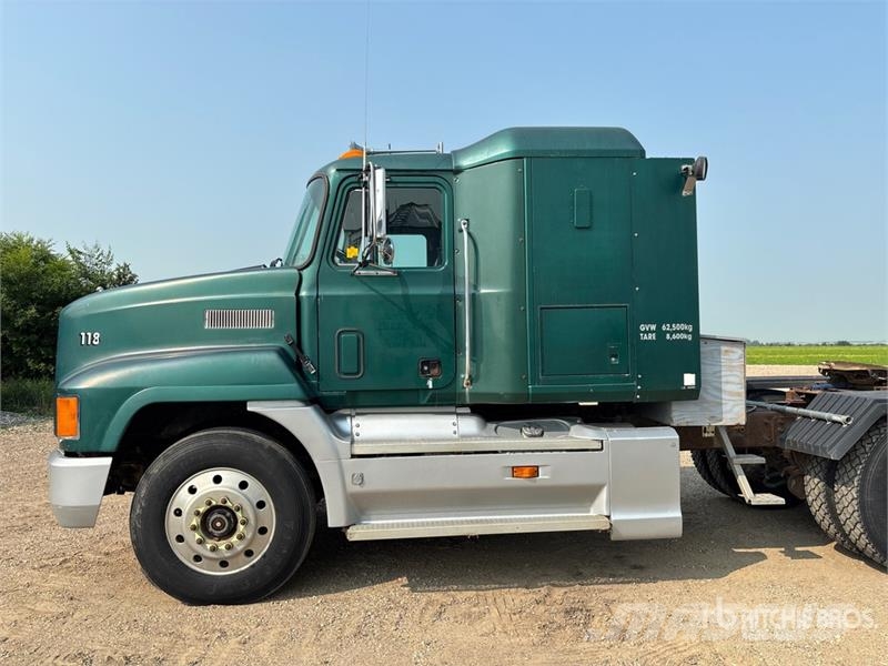 Mack CH613 Tractor Units