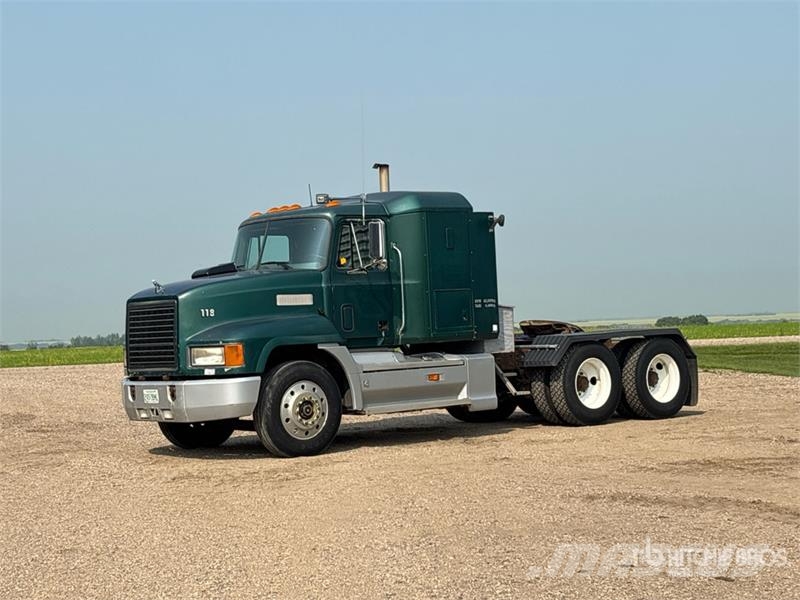 Mack CH613 Tractor Units