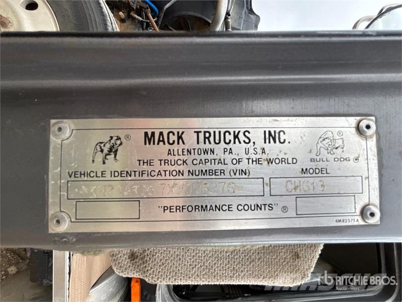 Mack CH613 Sattelzugmaschinen