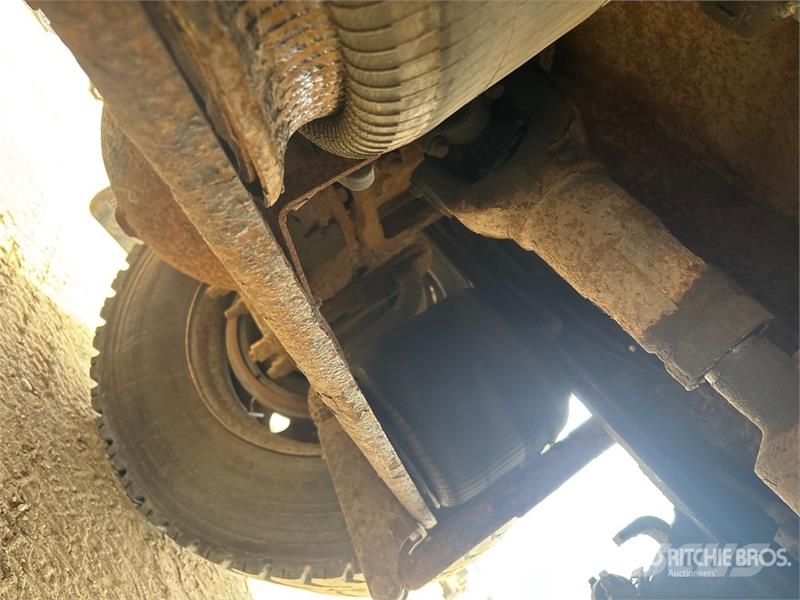 Mack CH613 탱커 트럭