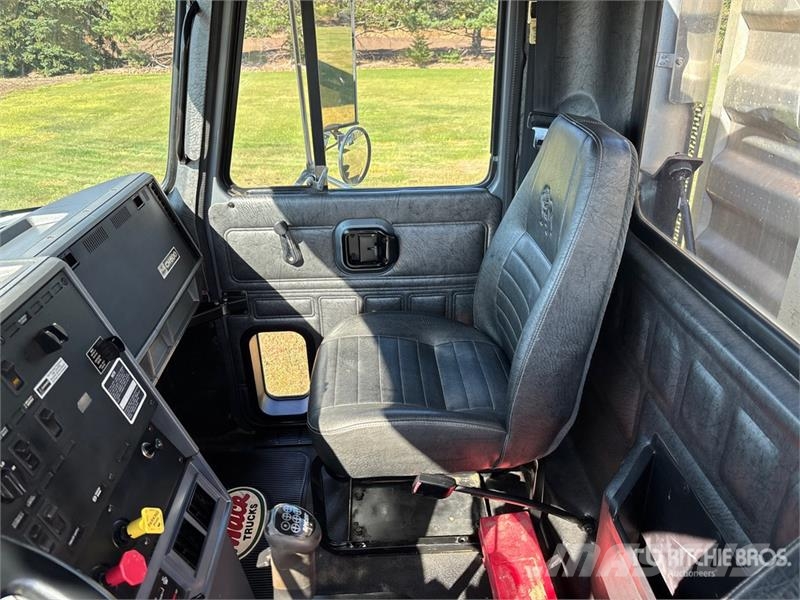 Mack CH613 曳引機組件