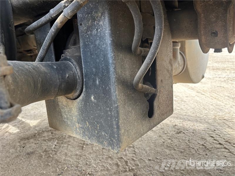 Mack CH613 탱커 트럭