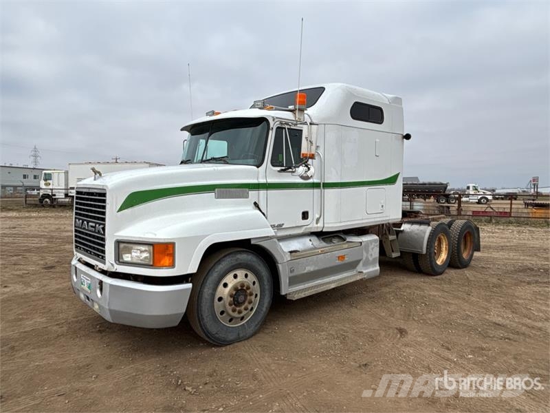 Mack CH613 Vilcēji