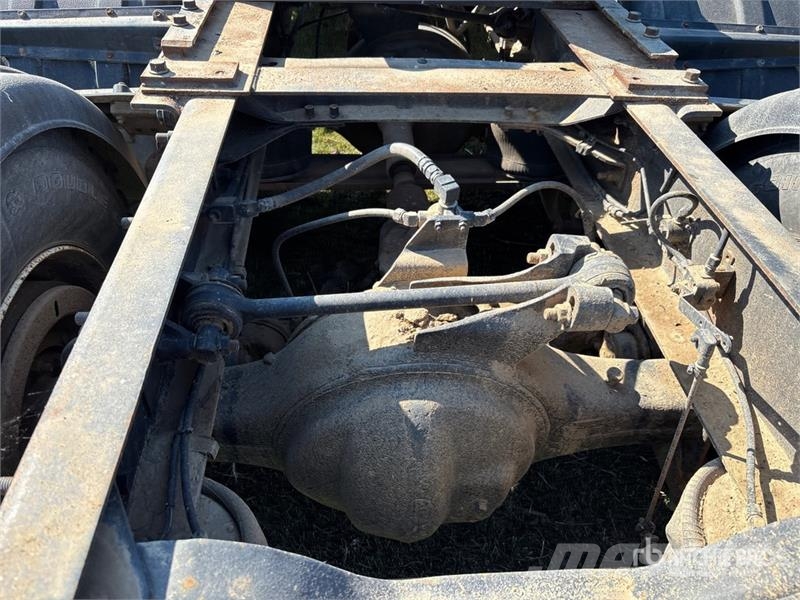Mack CH613 曳引機組件