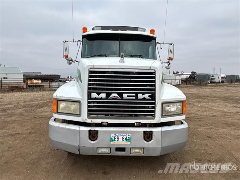 Mack CH613 Vilcēji