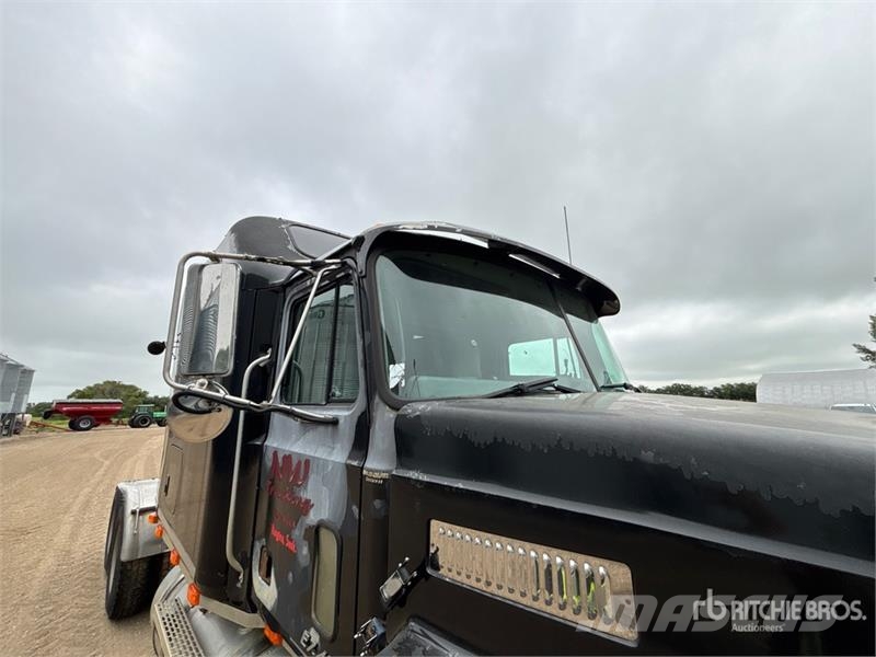Mack CH613 Sattelzugmaschinen