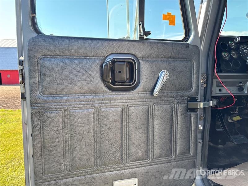 Mack CH613 曳引機組件