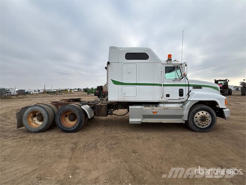 Mack CH613 Vilcēji