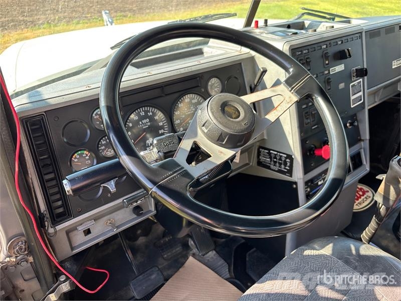 Mack CH613 曳引機組件