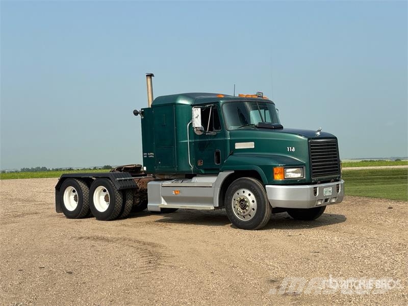 Mack CH613 Tractor Units