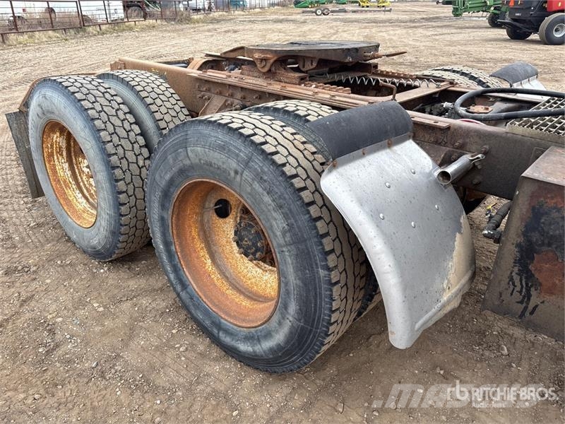 Mack CH613 Vilcēji