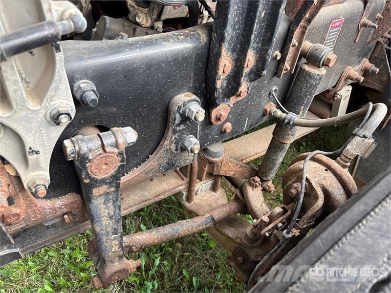 Mack CHU613 Autotractoare