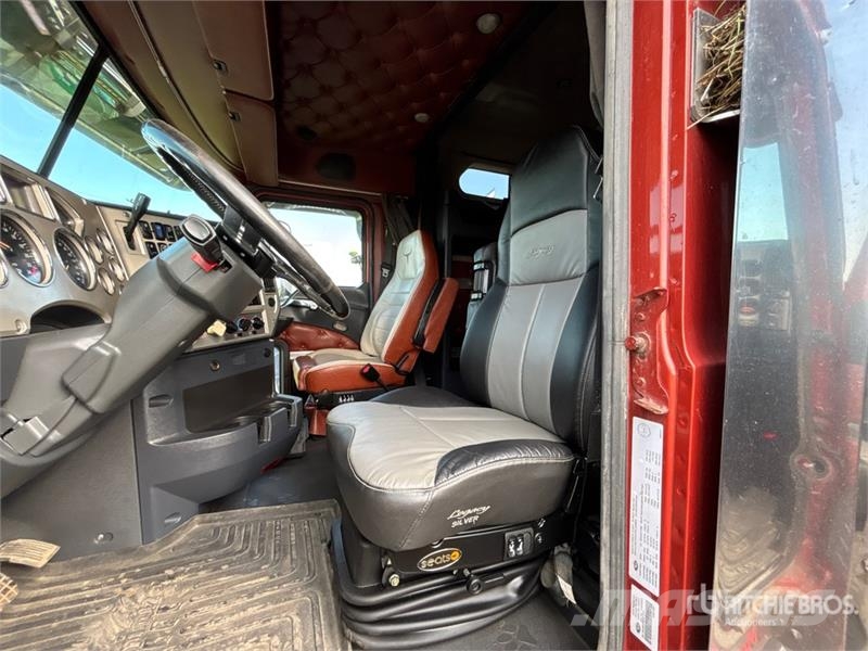 Mack CHU613 Autotractoare