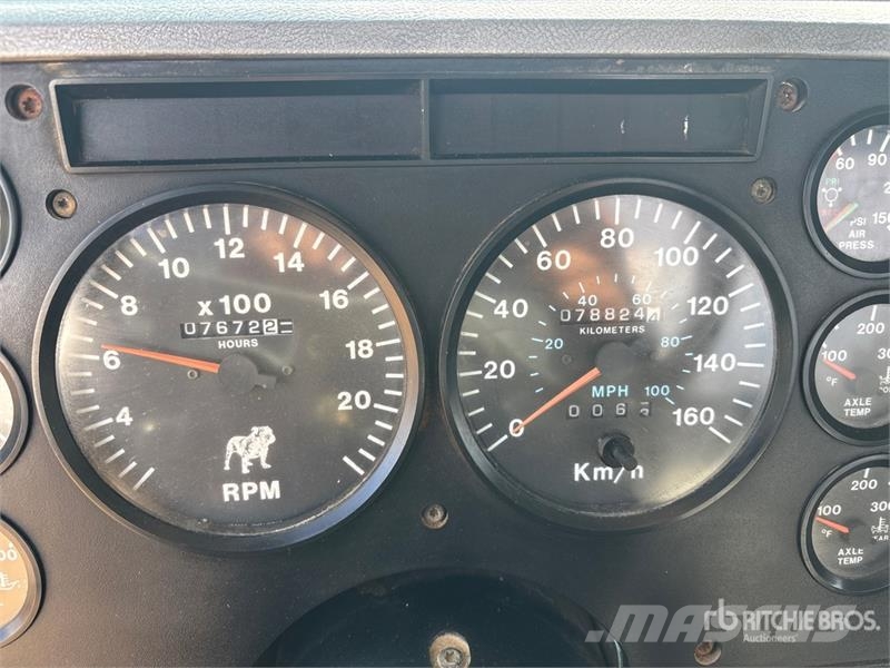 Mack CL613 Autotractoare