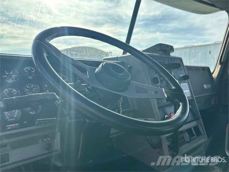 Mack CL613 Autotractoare