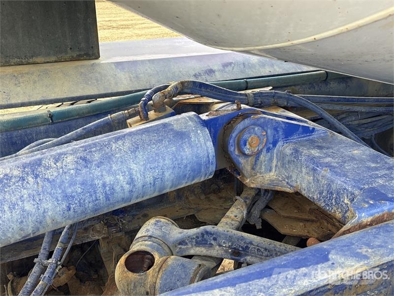 Mack CTP 8x4 Mixer Truck Betonvedēji