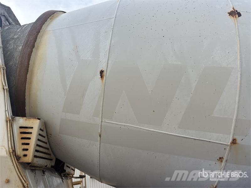 Mack CTP 8x4 Mixer Truck Betonvedēji