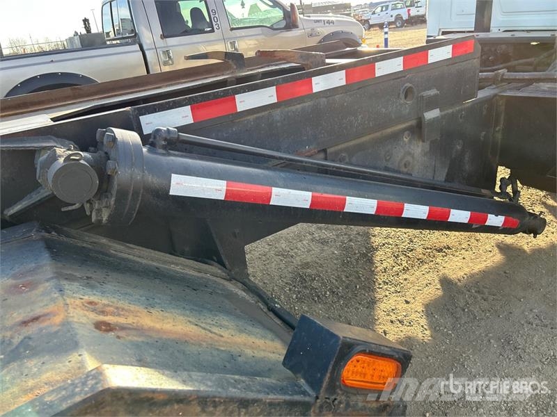 Mack CV713 Komunalni tovornjaki