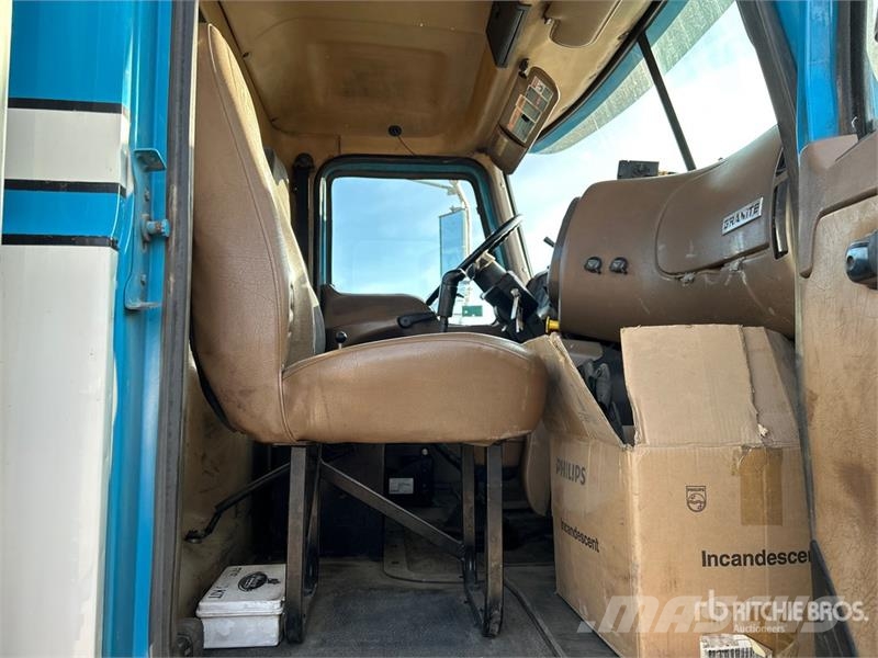 Mack CV713 Komunalni tovornjaki