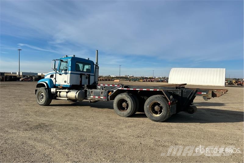 Mack CV713 Komunalni tovornjaki