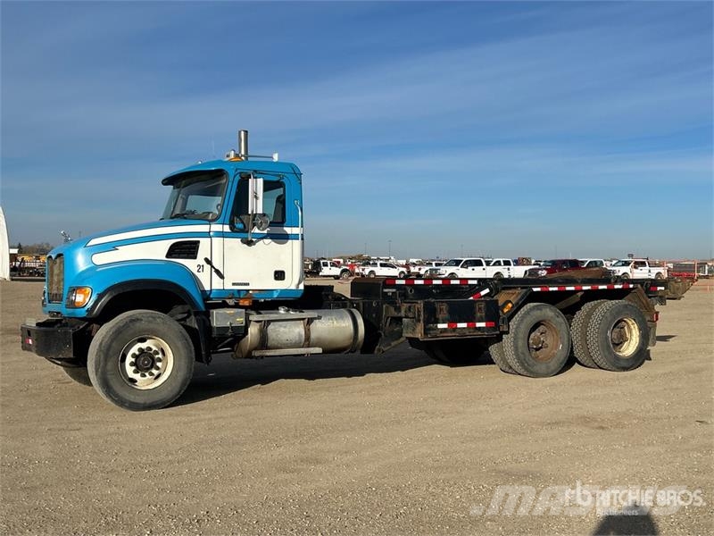 Mack CV713 Komunalni tovornjaki