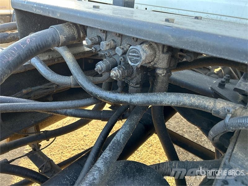 Mack CV713 Komunalni tovornjaki
