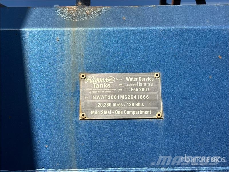 Mack CV713 Water tankwagens