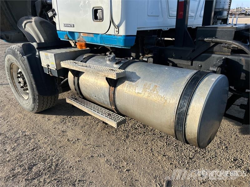 Mack CV713 Komunalni tovornjaki