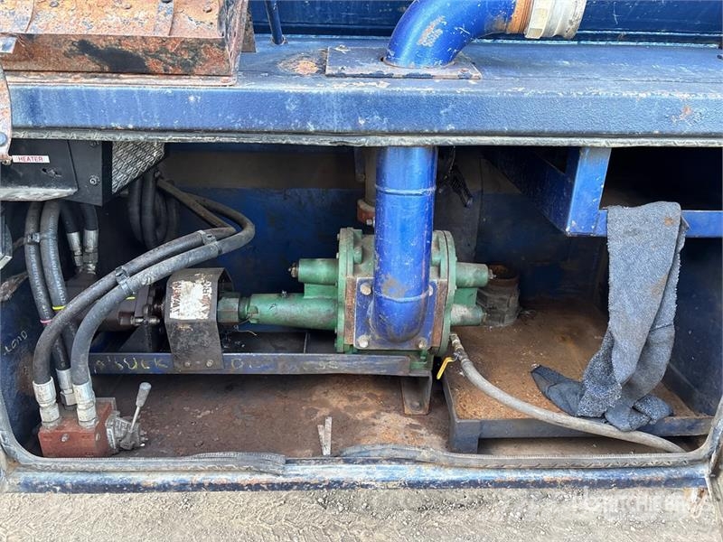 Mack CV713 Water tankwagens