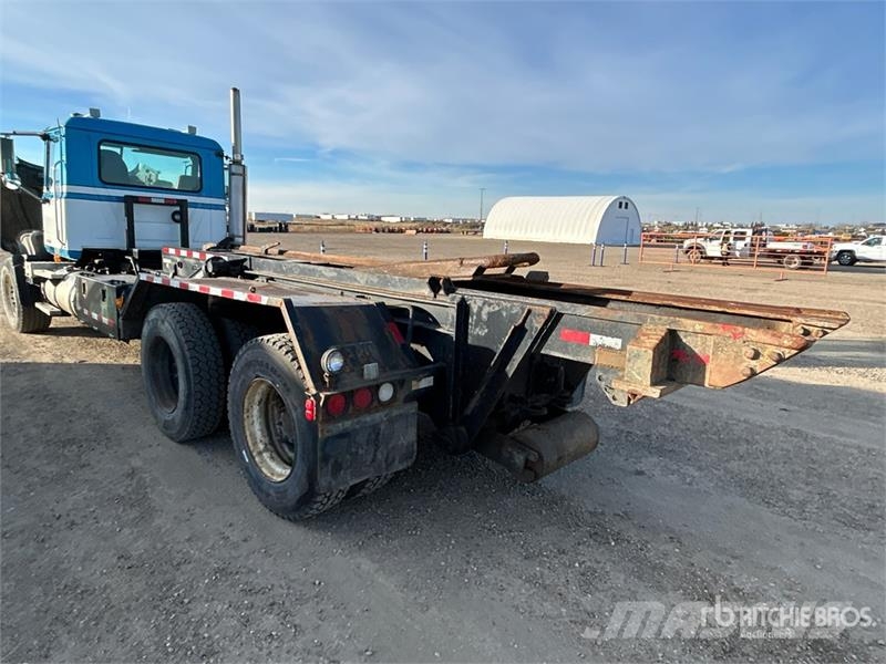 Mack CV713 Komunalni tovornjaki