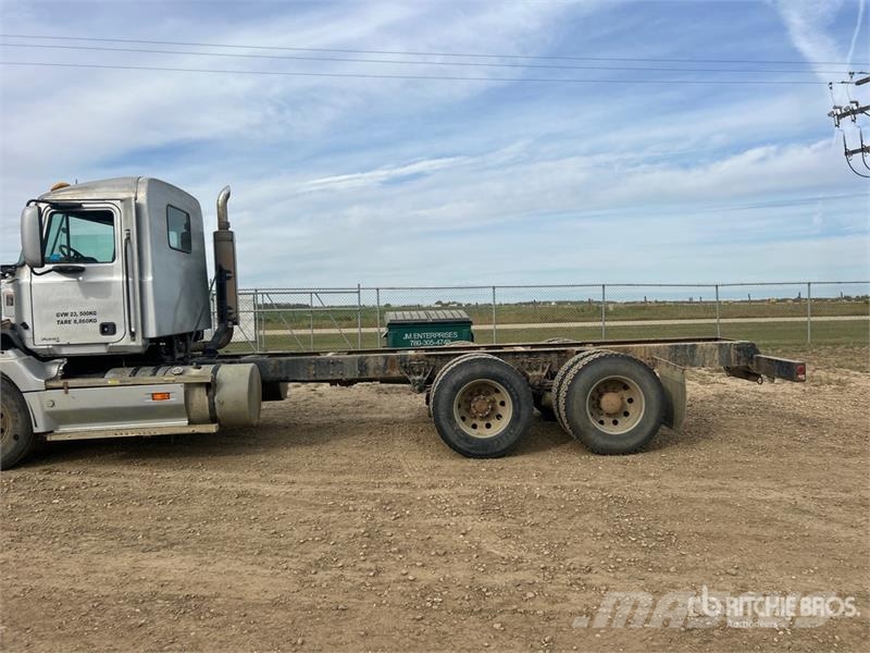 Mack CX613 6x4 Cab and Chassis Kabine i unutrašnjost