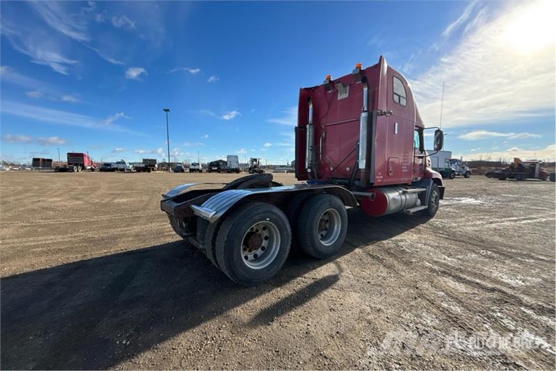 Mack CXN613 Тягачі