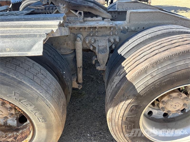 Mack CXU613 Autotractoare