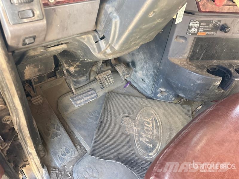 Mack CXU613 Motrici e Trattori Stradali