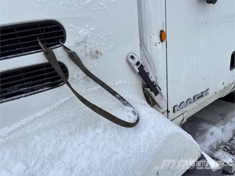 Mack CXU613 Çekiciler
