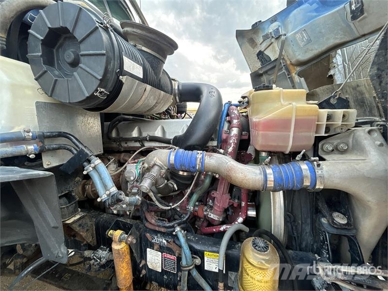 Mack CXU613 曳引機組件