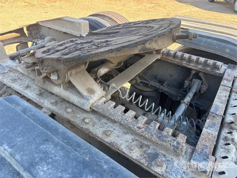 Mack CXU613 Autotractoare