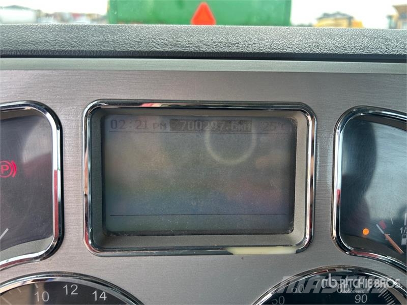 Mack CXU613 曳引機組件