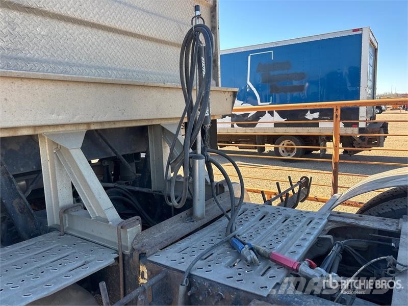 Mack CXU613 Motrici e Trattori Stradali