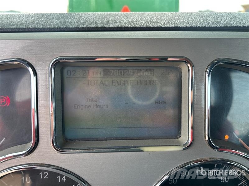Mack CXU613 曳引機組件