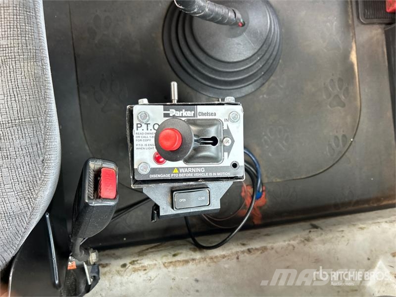 Mack CXU613 曳引機組件
