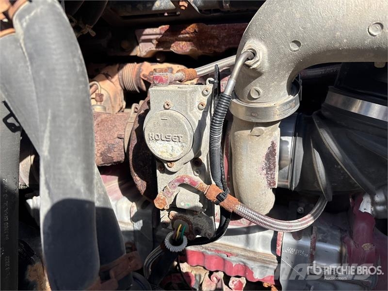 Mack CXU613 Тягачі