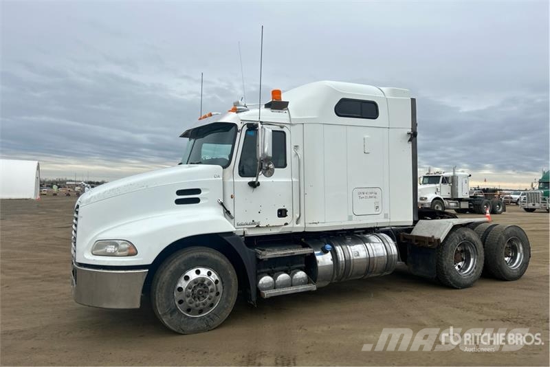 Mack CXU613 Tractor Units