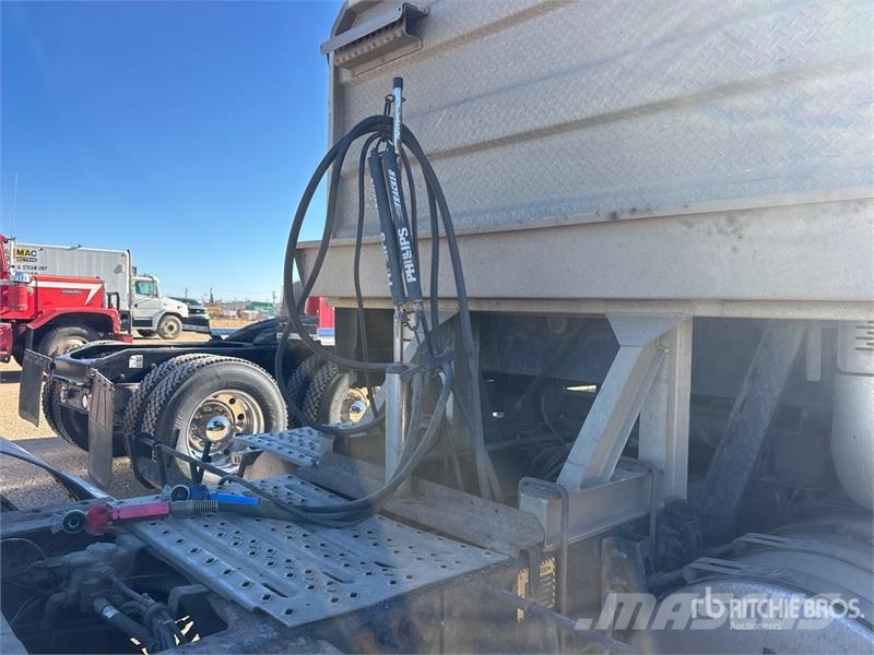 Mack CXU613 Motrici e Trattori Stradali