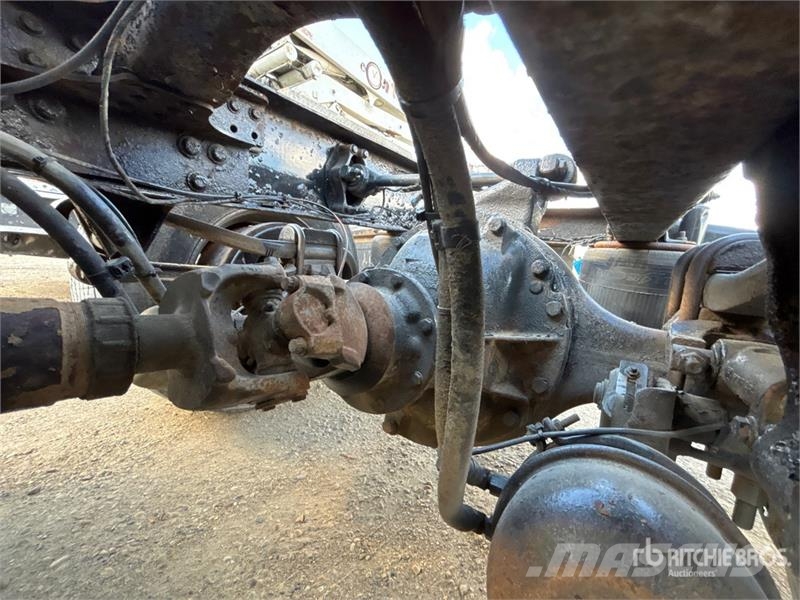 Mack CXU613 Тягачі