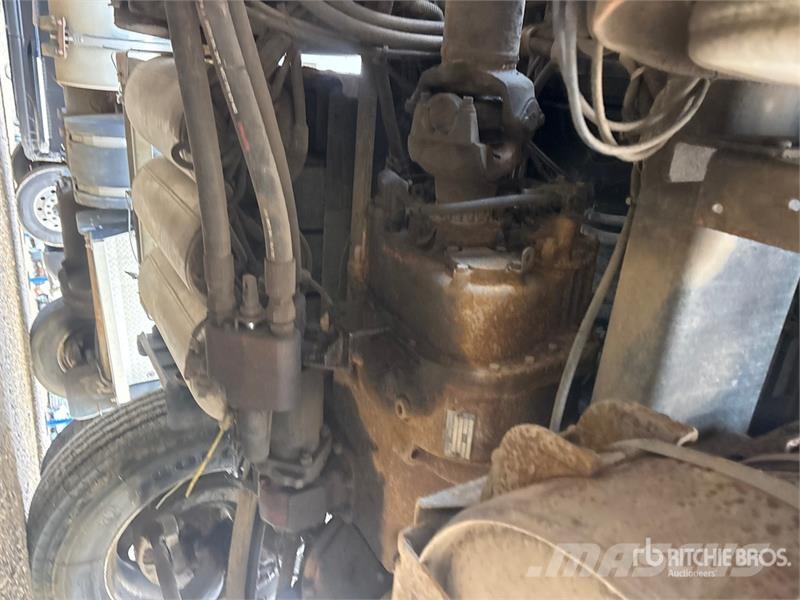 Mack CXU613 Nyergesvontatók
